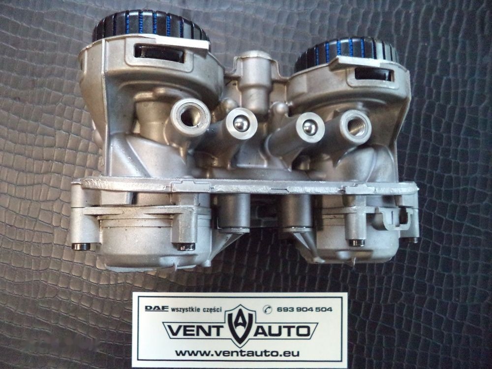 DAF 480 106 105 DAF XF 106 truck - Valve de frein pour Camion: photos 1 DAF 480 106 105 DAF XF 106 truck - Valve de frein pour Camion: photos 1