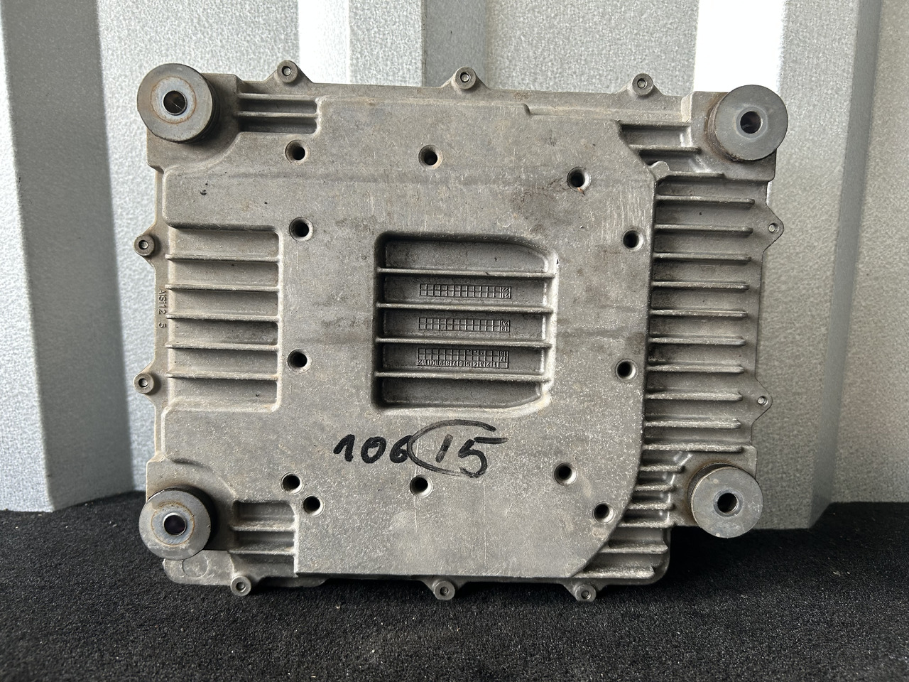 DAF ENGINE CONTROLLER DAF XF 106 480 - Bloc de gestion: photos 2 DAF ENGINE CONTROLLER DAF XF 106 480 - Bloc de gestion: photos 2