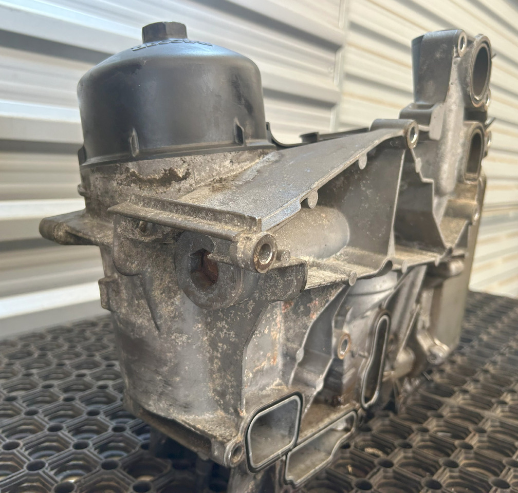 DAF OIL MODULE DAF XF - Filtre à huile: photos 3 DAF OIL MODULE DAF XF - Filtre à huile: photos 3