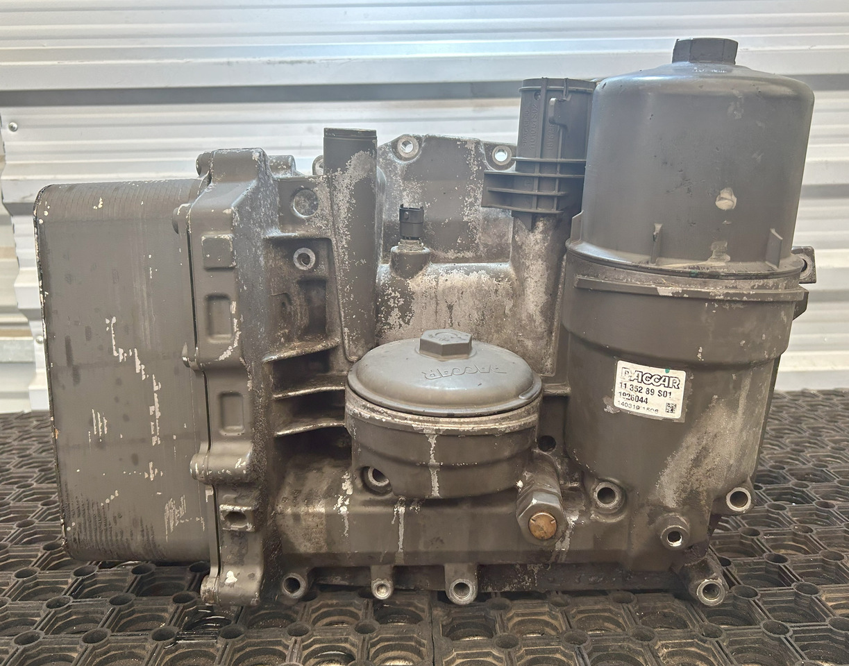 DAF OIL MODULE DAF XF - Filtre à huile: photos 1 DAF OIL MODULE DAF XF - Filtre à huile: photos 1