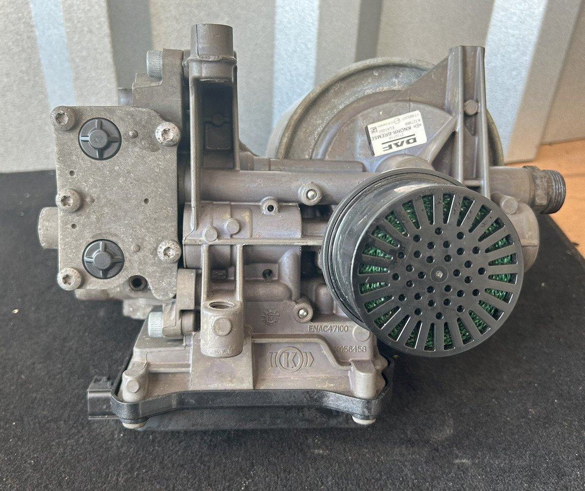 DAF XF 106 480 APU KIT ZEL2100 2027747 ( ELA1000 + AE6000) - Valve de frein: photos 5 DAF XF 106 480 APU KIT ZEL2100 2027747 ( ELA1000 + AE6000) - Valve de frein: photos 5