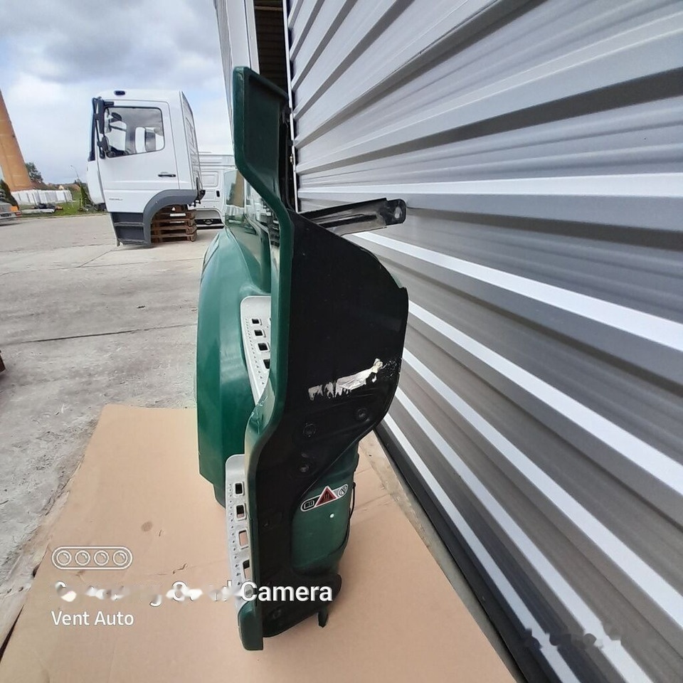 DAF XF 106 RH 1835024 DAF 1835024 truck - Marchepied pour Camion: photos 3 DAF XF 106 RH 1835024 DAF 1835024 truck - Marchepied pour Camion: photos 3