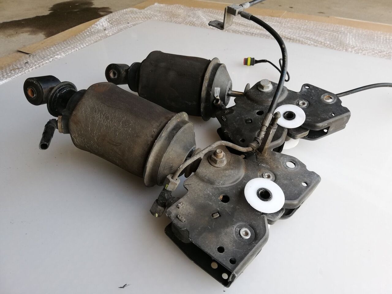 DAF XF 106 truck - Suspension de cabine pour Camion: photos 2 DAF XF 106 truck - Suspension de cabine pour Camion: photos 2
