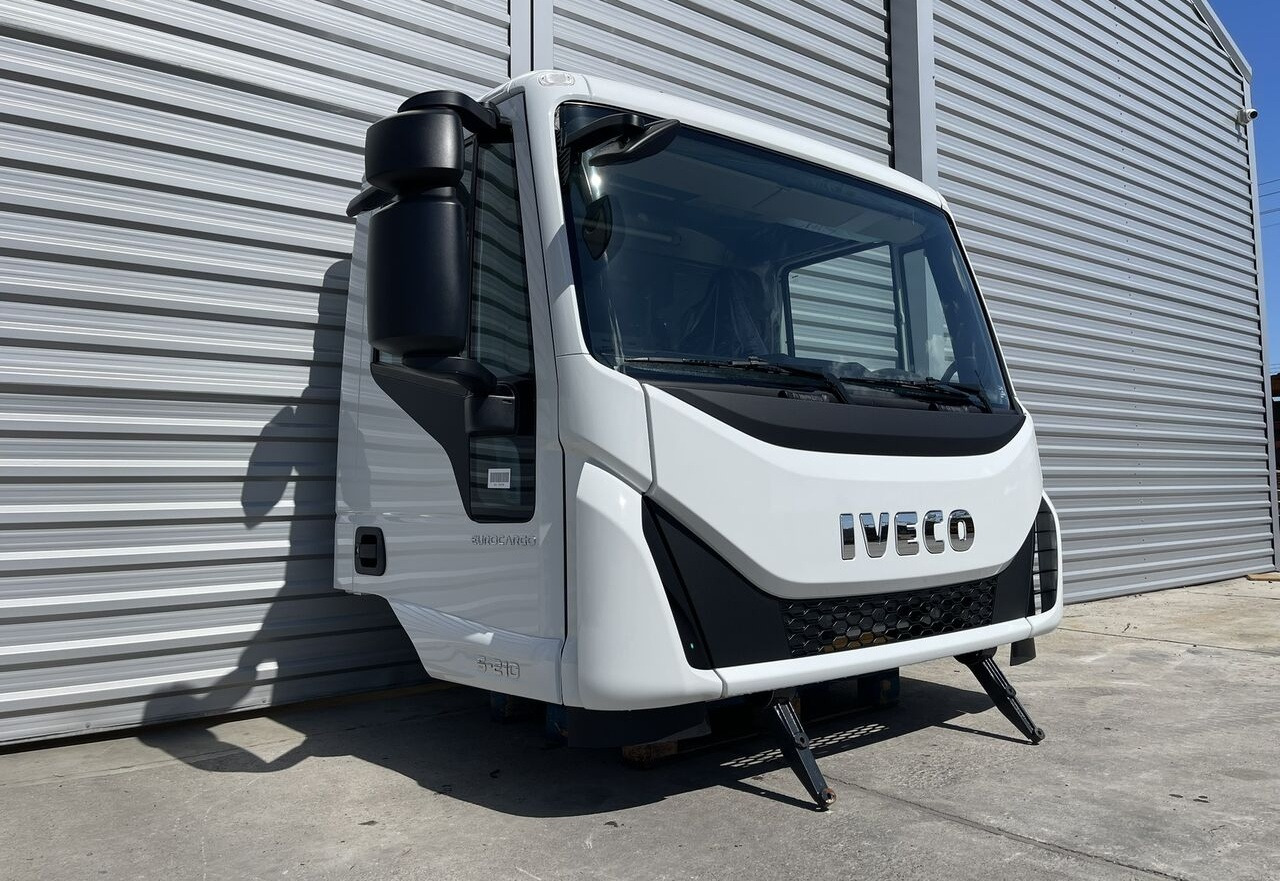 IVECO Eurocargo for IVECO Eurocargo DAY cabine - Cabine pour Voiture: photos 3 IVECO Eurocargo for IVECO Eurocargo DAY cabine - Cabine pour Voiture: photos 3