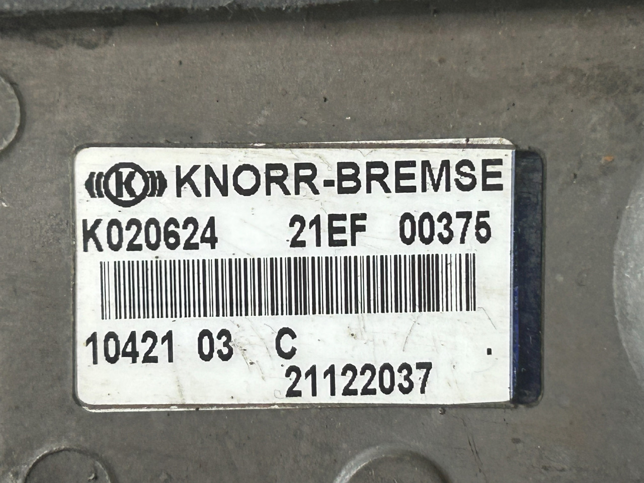 KNORR-BREMSE TRAILER EBS CONTROL VALVE / EUROPE / VOLVO - Valve de frein: photos 3 KNORR-BREMSE TRAILER EBS CONTROL VALVE / EUROPE / VOLVO - Valve de frein: photos 3