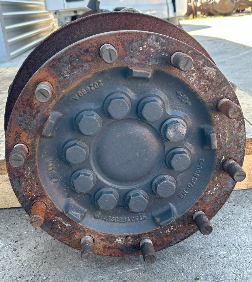 Essieu avant pour Camion MERCEDES ACTROS MP4   AXLE + HUBS FRONT: photos 8 Essieu avant pour Camion MERCEDES ACTROS MP4   AXLE + HUBS FRONT: photos 8