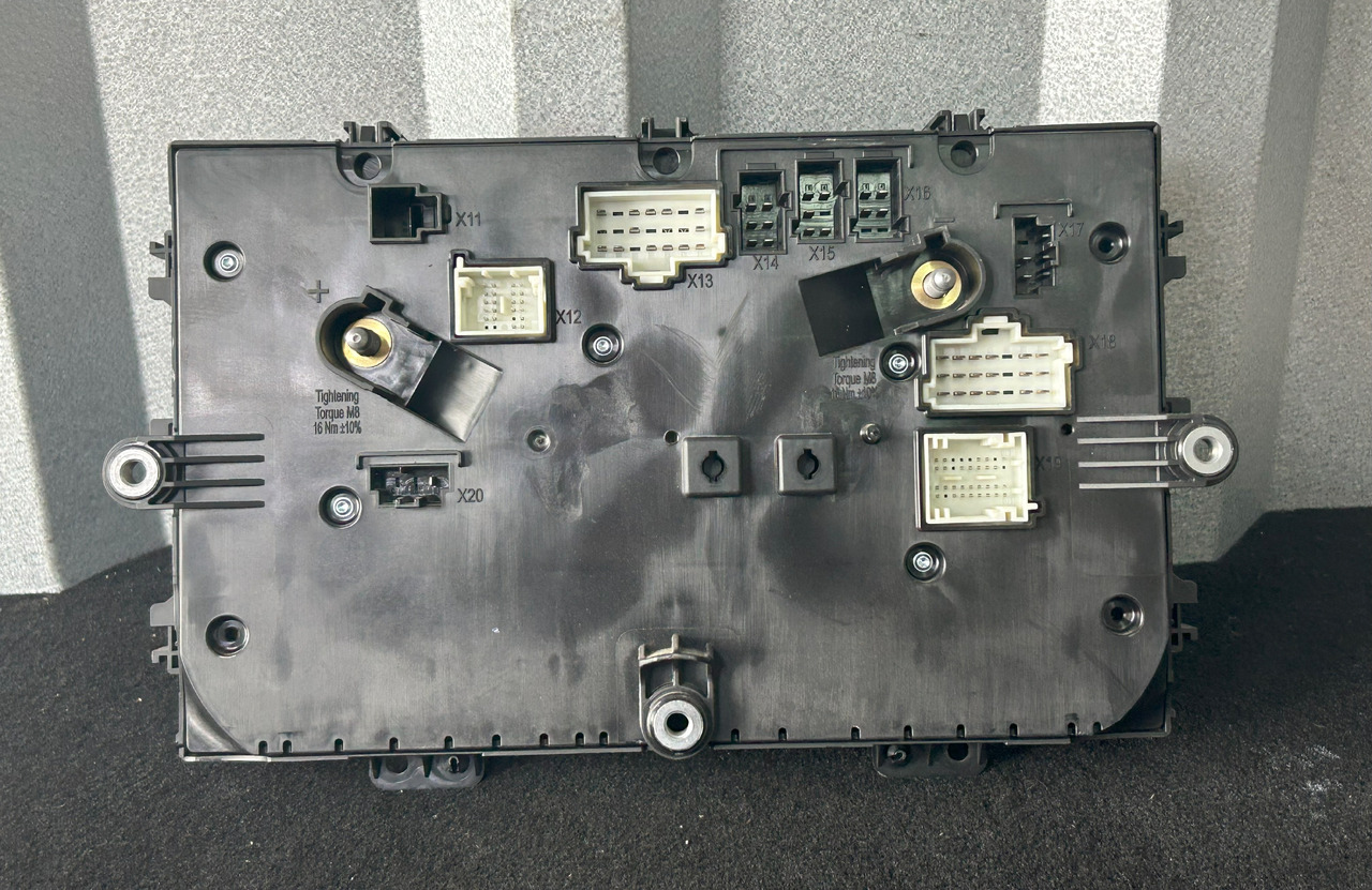 MERCEDES ACTROS MP5 SAM - Fusible: photos 3 MERCEDES ACTROS MP5 SAM - Fusible: photos 3