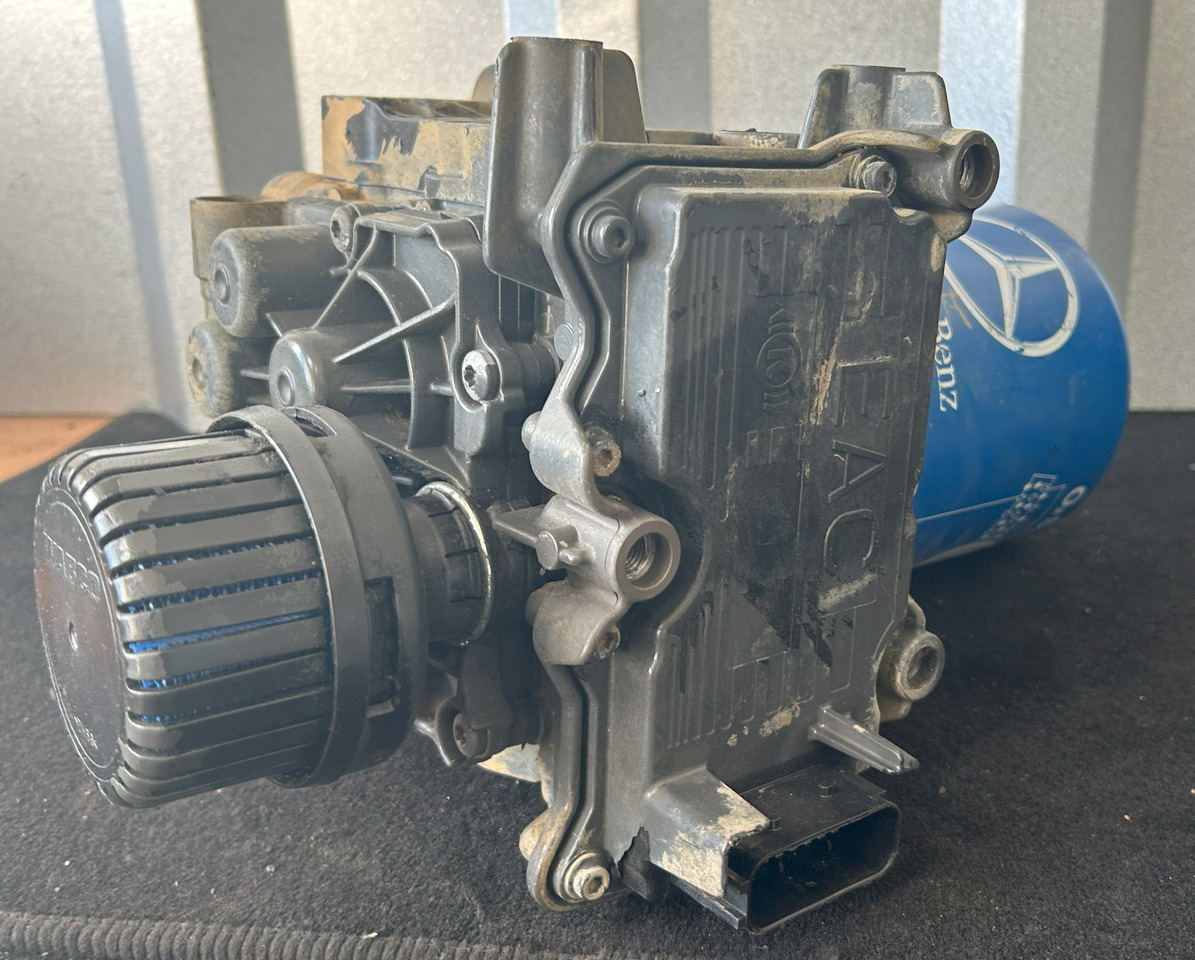 MERCEDES-BENZ AROCS MP4 EAPU AIR DRYER - Pièces de frein pour Camion: photos 3 MERCEDES-BENZ AROCS MP4 EAPU AIR DRYER - Pièces de frein pour Camion: photos 3