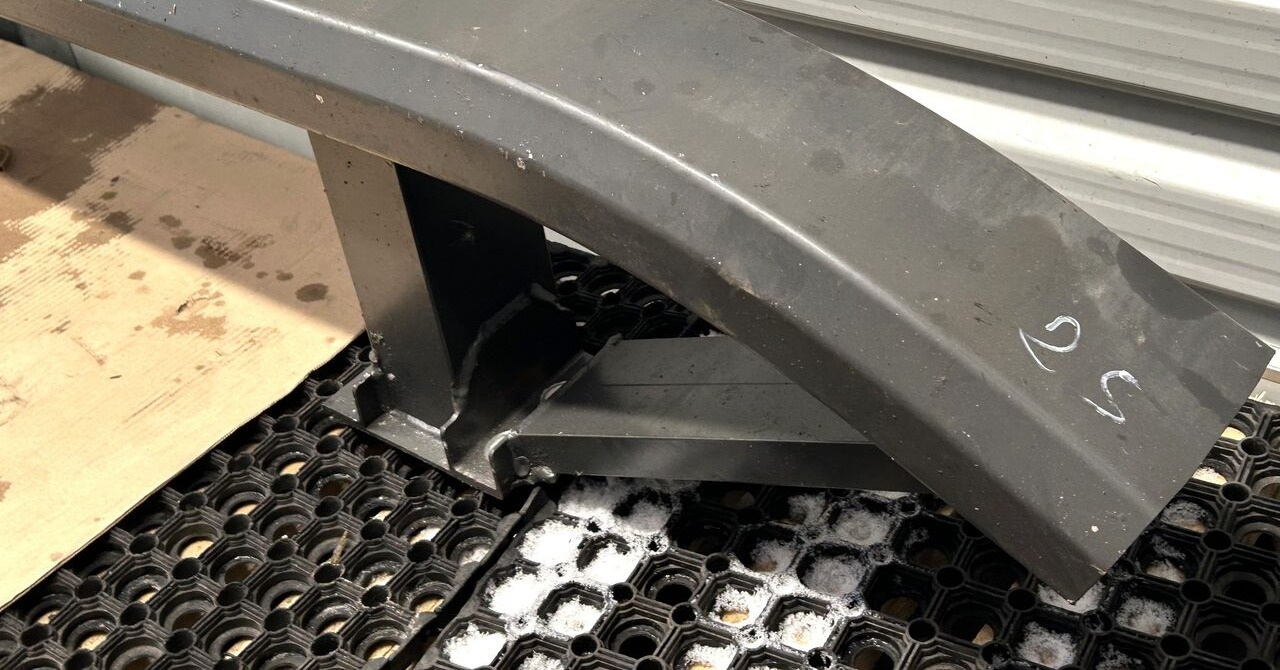 Mercedes-Benz ACTROS MP4 A9603102122 Mercedes-Benz ACTROS MP4 truck - Pare-chocs pour Camion: photos 2 Mercedes-Benz ACTROS MP4 A9603102122 Mercedes-Benz ACTROS MP4 truck - Pare-chocs pour Camion: photos 2