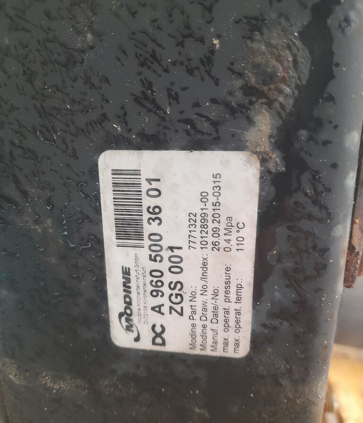 Mercedes-Benz ACTROS MP4 A9605003601 /A9605000002 Mercedes-Benz truck - Radiateur pour Camion: photos 2 Mercedes-Benz ACTROS MP4 A9605003601 /A9605000002 Mercedes-Benz truck - Radiateur pour Camion: photos 2