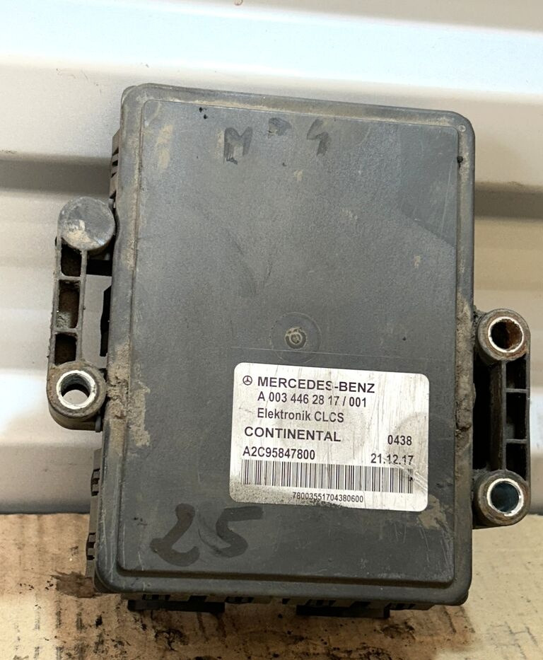 Mercedes-Benz ACTROS MP4 CLCS A0034462817 Mercedes-Benz ACTROS MP4 truck - Bloc de gestion pour Camion: photos 1 Mercedes-Benz ACTROS MP4 CLCS A0034462817 Mercedes-Benz ACTROS MP4 truck - Bloc de gestion pour Camion: photos 1