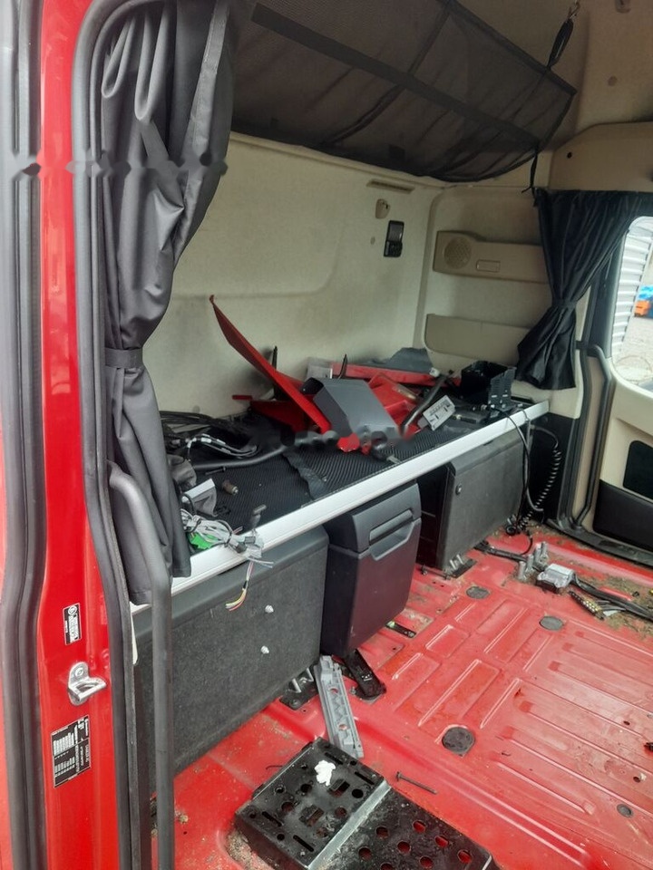 Cabine pour Camion Mercedes-Benz ACTROS MP4   truck: photos 10 Cabine pour Camion Mercedes-Benz ACTROS MP4   truck: photos 10