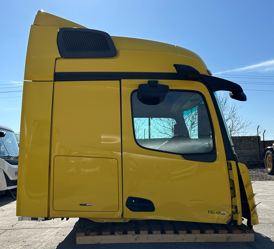 Mercedes-Benz ACTROS MP5 STREAM SPACE - Cabine pour Camion: photos 5 Mercedes-Benz ACTROS MP5 STREAM SPACE - Cabine pour Camion: photos 5