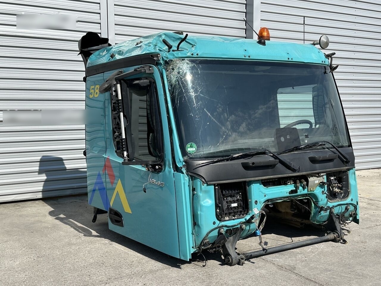Mercedes-Benz AROCS AXOR ANTOS ACTROS - Cabine pour Camion: photos 1 Mercedes-Benz AROCS AXOR ANTOS ACTROS - Cabine pour Camion: photos 1