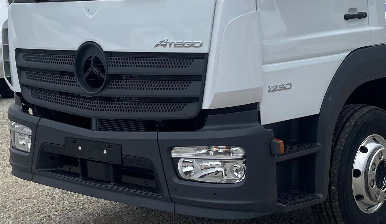 Mercedes-Benz KOMPLETNY PRZÓD ATEGO Mercedes-Benz ATEGO - Pare-chocs pour Camion: photos 2 Mercedes-Benz KOMPLETNY PRZÓD ATEGO Mercedes-Benz ATEGO - Pare-chocs pour Camion: photos 2