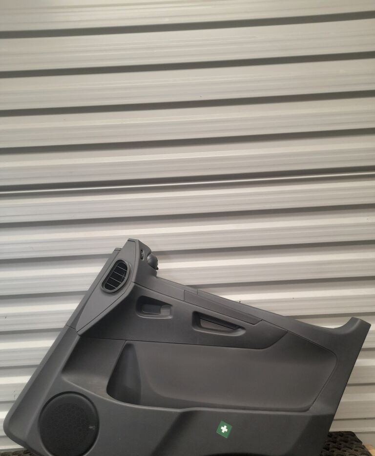TAPICERKA PANEL DRZWI R Mercedes-Benz ATEGO A9407201870 - Portière et pièces pour Camion: photos 1 TAPICERKA PANEL DRZWI R Mercedes-Benz ATEGO A9407201870 - Portière et pièces pour Camion: photos 1