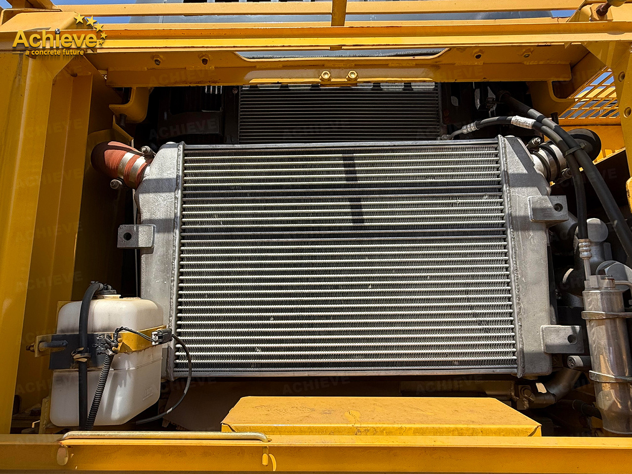 Pelle sur chenille KOMATSU Remanufactured Komatsu PC360-7 excavator 1.6 m³  180/1900 kw/rpm  33000 kg  7380 mm  227 kN  Komatsu SAA6D114E  605 L【ACHIEVE】 TOP CONDITION!!!: photos 24