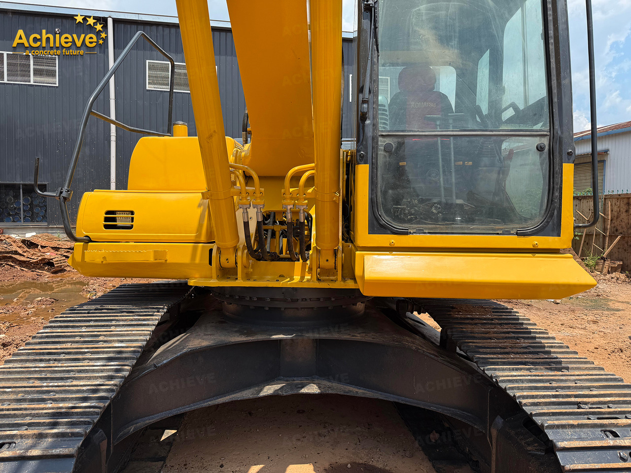 Komatsu PC220-8 1m³ 22tons SAA6D107E-1 110KW 400L【ACHIEVE】 TOP CONDITION!!! - Pelle sur chenille: photos 5 Komatsu PC220-8 1m³ 22tons SAA6D107E-1 110KW 400L【ACHIEVE】 TOP CONDITION!!! - Pelle sur chenille: photos 5