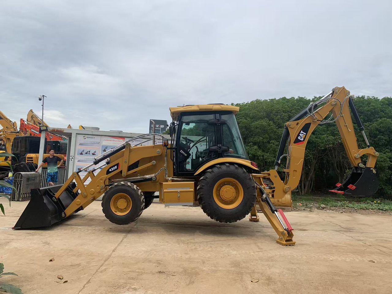 Caterpillar 4x4 Backhoe Loader CAT 420, 428 - Tractopelle: photos 5 Caterpillar 4x4 Backhoe Loader CAT 420, 428 - Tractopelle: photos 5