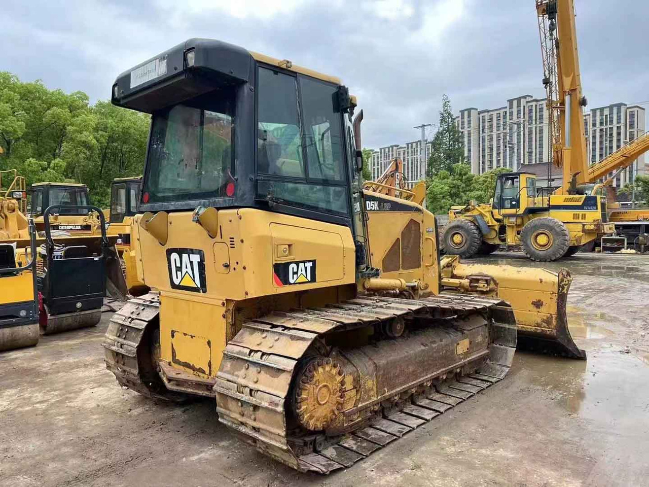 Caterpillar Bulldozer Used Condition CAT D5K LGP Original Color - Bulldozer: photos 5 Caterpillar Bulldozer Used Condition CAT D5K LGP Original Color - Bulldozer: photos 5