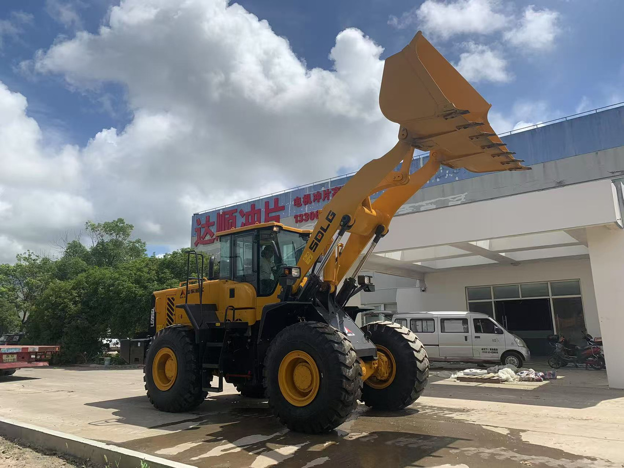 SDLG 5 ton Front Loader LG956L, LG956F, LG958F - Chargeuse sur pneus: photos 4 SDLG 5 ton Front Loader LG956L, LG956F, LG958F - Chargeuse sur pneus: photos 4