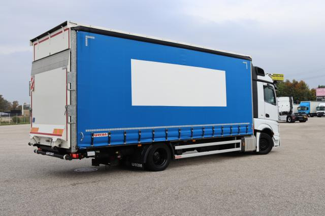 Mercedes-Benz Actros 1833 L nR - Camion à rideaux coulissants: photos 3 Mercedes-Benz Actros 1833 L nR - Camion à rideaux coulissants: photos 3