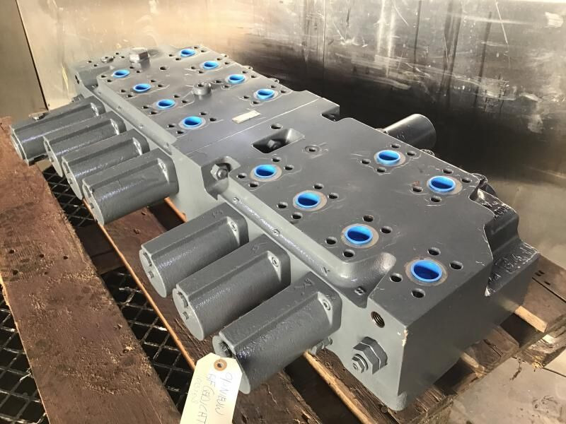 Liebherr A954 Li / A954B Li / R954 - Hydraulique: photos 1 Liebherr A954 Li / A954B Li / R954 - Hydraulique: photos 1