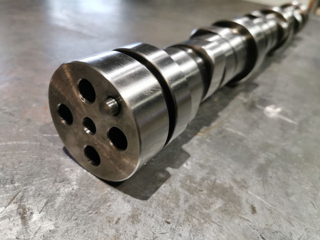 Liebherr Camshaft D9306/D9405 - Arbre à cames: photos 3 Liebherr Camshaft D9306/D9405 - Arbre à cames: photos 3