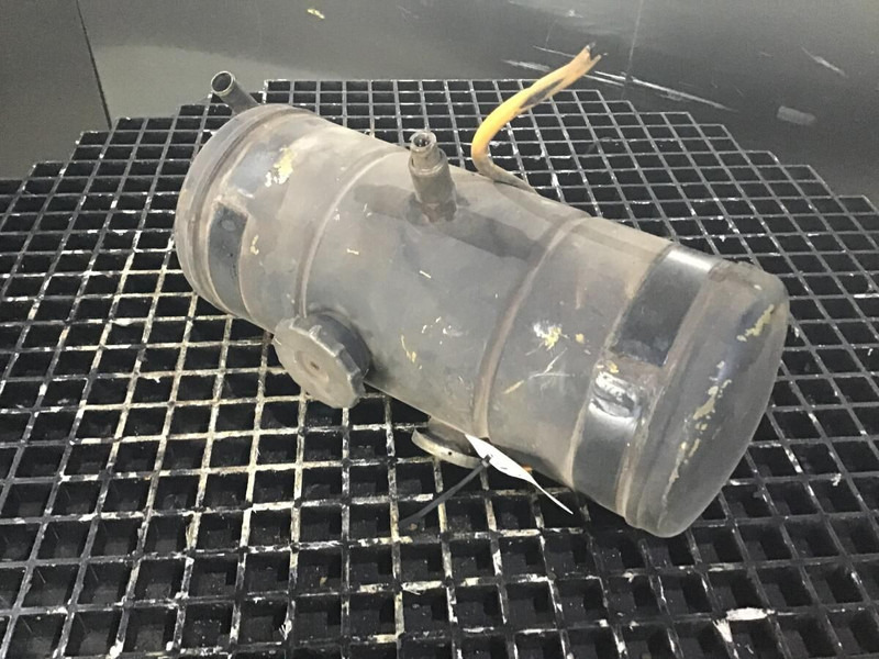 Liebherr Equalizing Reservoir - Système d'admission d'air: photos 2 Liebherr Equalizing Reservoir - Système d'admission d'air: photos 2