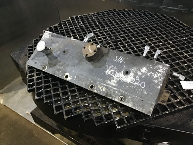 Liebherr Equalizing Reservoir - Vase d'expansion: photos 2 Liebherr Equalizing Reservoir - Vase d'expansion: photos 2