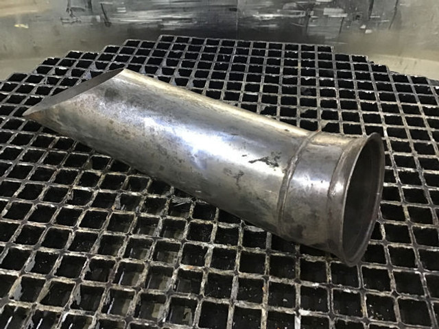 Liebherr Exhaust - Tube d'echappement: photos 3 Liebherr Exhaust - Tube d'echappement: photos 3