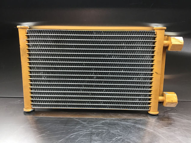 Liebherr Fuelcooler - Radiateur d'huile: photos 1 Liebherr Fuelcooler - Radiateur d'huile: photos 1
