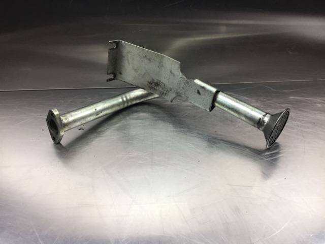 Liebherr Oil Suction Pipe - Moteur et pièces: photos 1 Liebherr Oil Suction Pipe - Moteur et pièces: photos 1