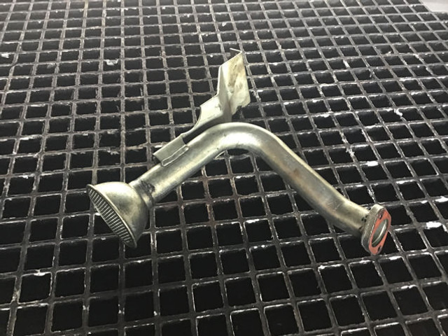 Liebherr Oil Suction Pipe - Moteur et pièces: photos 1 Liebherr Oil Suction Pipe - Moteur et pièces: photos 1