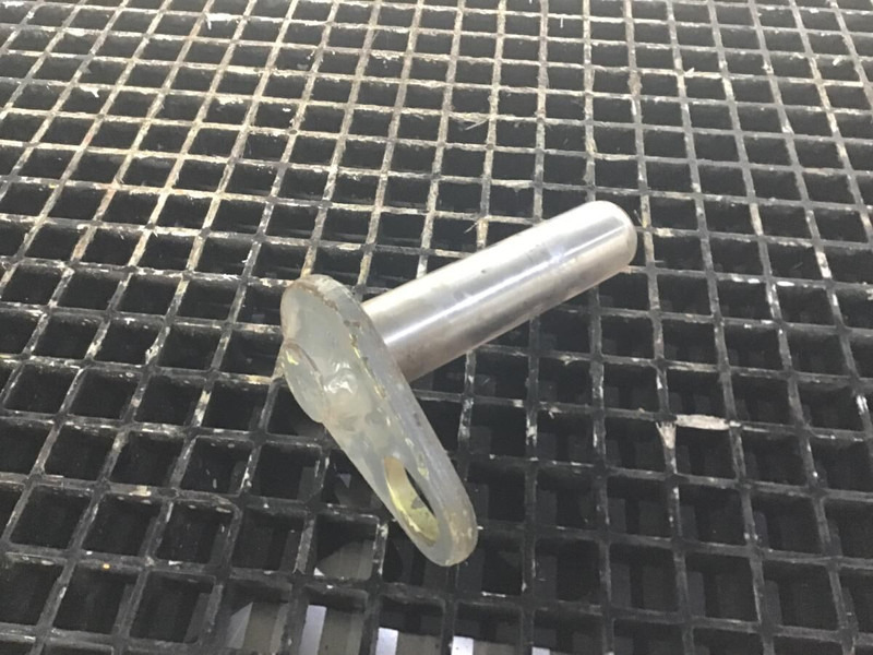 Liebherr Pin 50x205x190 - Moteur et pièces: photos 2 Liebherr Pin 50x205x190 - Moteur et pièces: photos 2