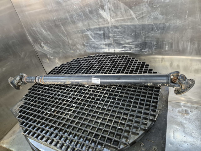 Liebherr Propellor Shaft - Demi arbre: photos 3 Liebherr Propellor Shaft - Demi arbre: photos 3