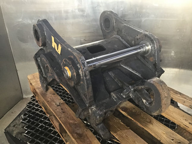 Liebherr Quick Hitch Verachtert - Attache rapide: photos 2 Liebherr Quick Hitch Verachtert - Attache rapide: photos 2