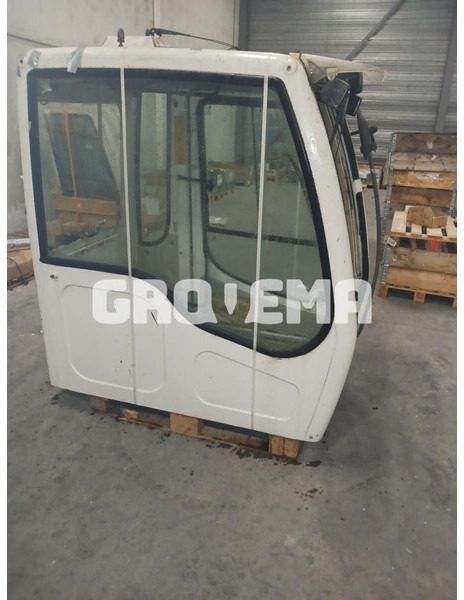 Liebherr R914B / R904 / A904 Li / A924B Li / A924 li / A914 Li / A934 Li / A934B Li / A944B Li / A914B Li / R914 / R924 / R924 B / R934 - Cabine et intérieur: photos 1 Liebherr R914B / R904 / A904 Li / A924B Li / A924 li / A914 Li / A934 Li / A934B Li / A944B Li / A914B Li / R914 / R924 / R924 B / R934 - Cabine et intérieur: photos 1