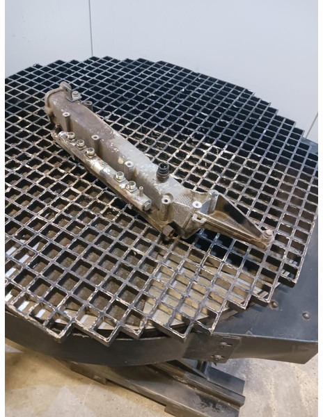 Liebherr R926 COMP / R926 K-LC / R922 LC - Moteur et pièces: photos 1 Liebherr R926 COMP / R926 K-LC / R922 LC - Moteur et pièces: photos 1