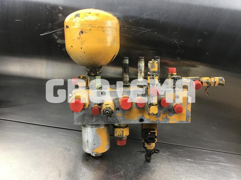 Liebherr R934B / R974B / R974 / R964B - Hydraulique: photos 1 Liebherr R934B / R974B / R974 / R964B - Hydraulique: photos 1