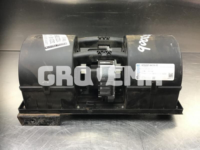 Liebherr R946 LC / R946 NLC / R956 / R976 / R926 LC / R920 / R920 LC - Pulseur d'air habitacle: photos 1 Liebherr R946 LC / R946 NLC / R956 / R976 / R926 LC / R920 / R920 LC - Pulseur d'air habitacle: photos 1