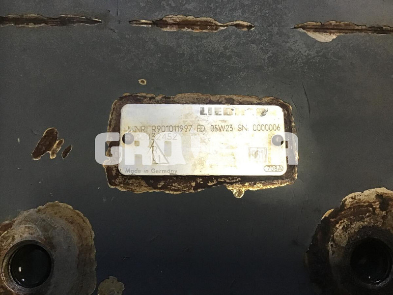 Liebherr R954C / R956 / R960 - Culasse: photos 2 Liebherr R954C / R956 / R960 - Culasse: photos 2