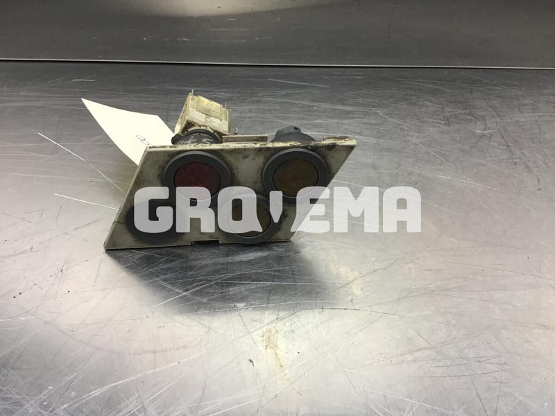 Liebherr Switch Module - Panel de instrumentos: photos 1 Liebherr Switch Module - Panel de instrumentos: photos 1