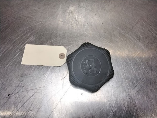 Liebherr lockable tank cap - Système de carburant: photos 1 Liebherr lockable tank cap - Système de carburant: photos 1