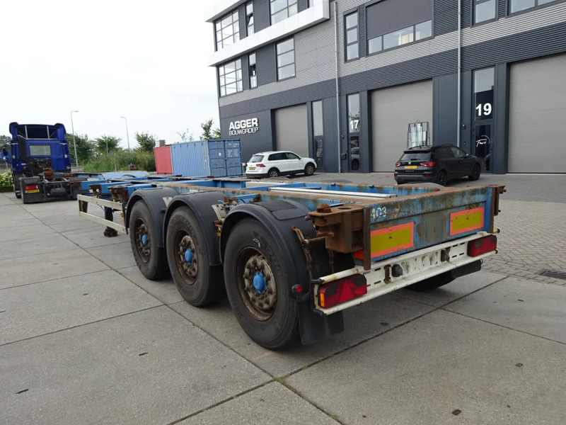 Renders Container chassis / Mercedes + Disc / 1x Lift Axle / 1x Extendable - Semi-remorque porte-conteneur/ Caisse mobile: photos 3 Renders Container chassis / Mercedes + Disc / 1x Lift Axle / 1x Extendable - Semi-remorque porte-conteneur/ Caisse mobile: photos 3