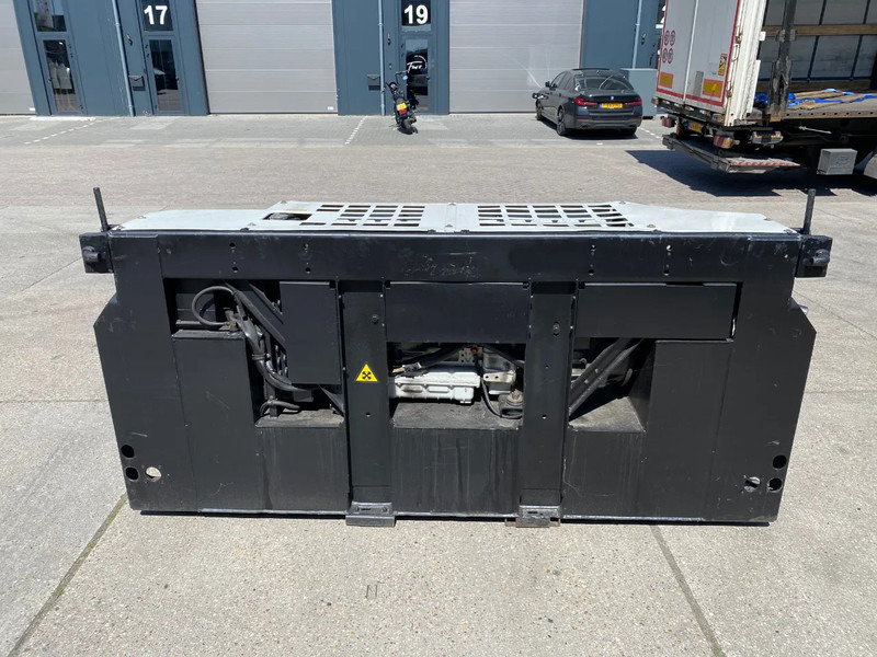 THERMO KING Genset Clip-on SG 3000 / 2013 / 12148 hrs. - Groupe électrogène: photos 3 THERMO KING Genset Clip-on SG 3000 / 2013 / 12148 hrs. - Groupe électrogène: photos 3