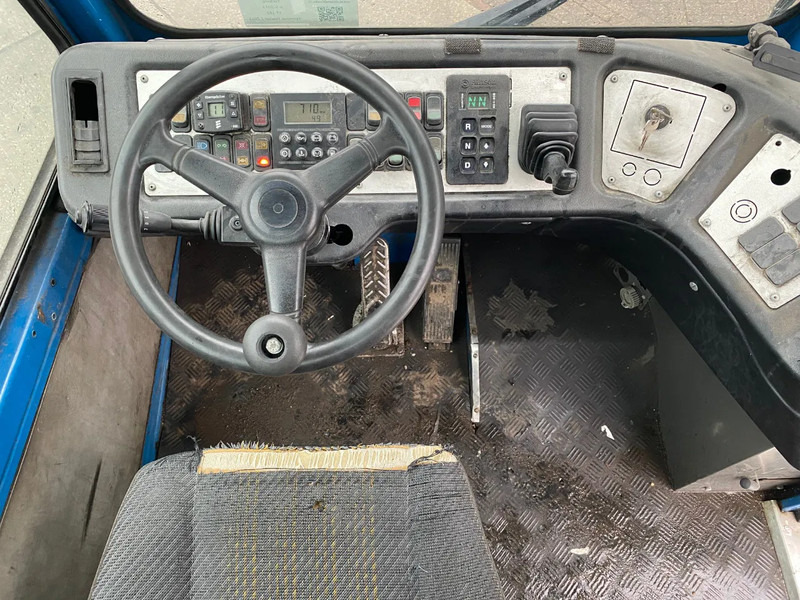 Tracteur portuaire Terberg YT 182 4x2 / Terminal Tractor: photos 8