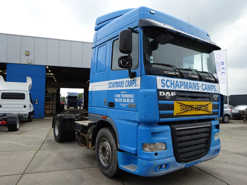 DAF XF 105.410 / Automatic / Euro 5 - Tracteur routier: photos 3 DAF XF 105.410 / Automatic / Euro 5 - Tracteur routier: photos 3