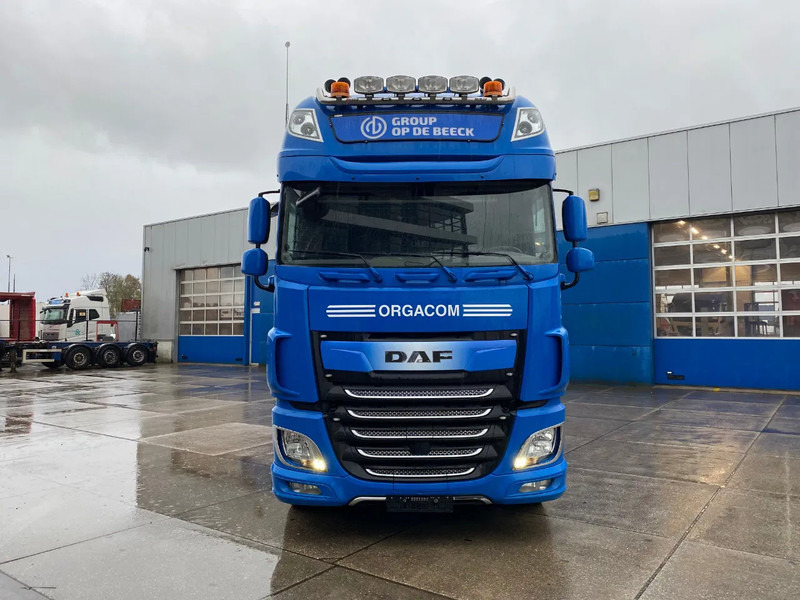 DAF XF 106.480 SSC / Full spoilers / Retarder / Stand Airco / Hydraulic - Tracteur routier: photos 2 DAF XF 106.480 SSC / Full spoilers / Retarder / Stand Airco / Hydraulic - Tracteur routier: photos 2