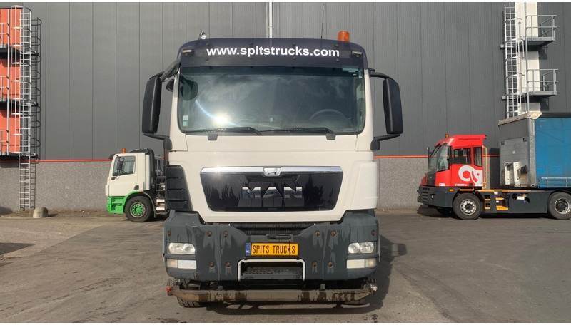 MAN TGS 35.360 LIEBHERR + 9M3 - Camion malaxeur: photos 2 MAN TGS 35.360 LIEBHERR + 9M3 - Camion malaxeur: photos 2